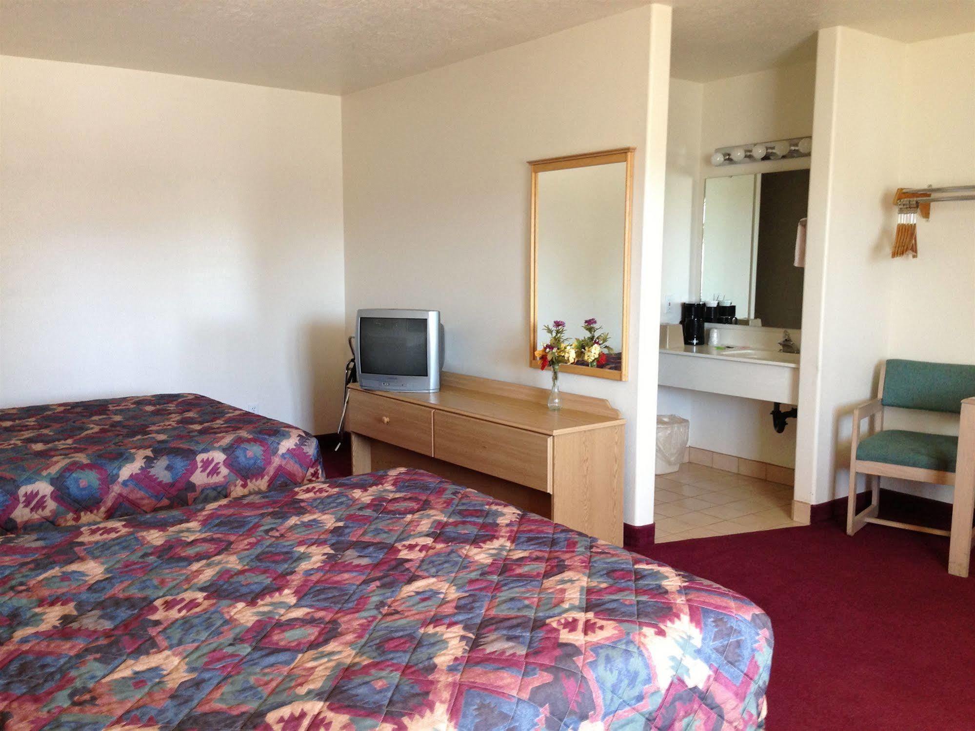 Bryce Way Motel Panguitch Exterior photo